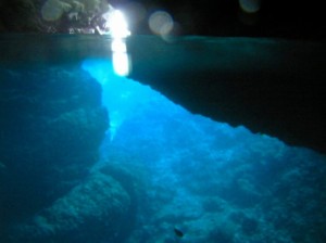 青の洞窟内部